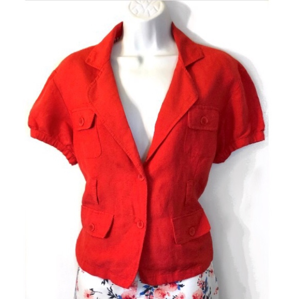 Fitted Short Sleeve Blazer